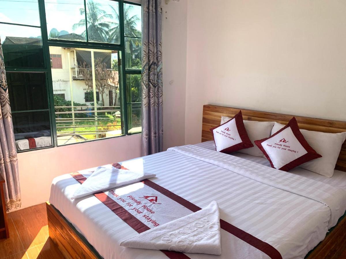 Vang Vieng Lily Backpackers Hostel Exterior foto